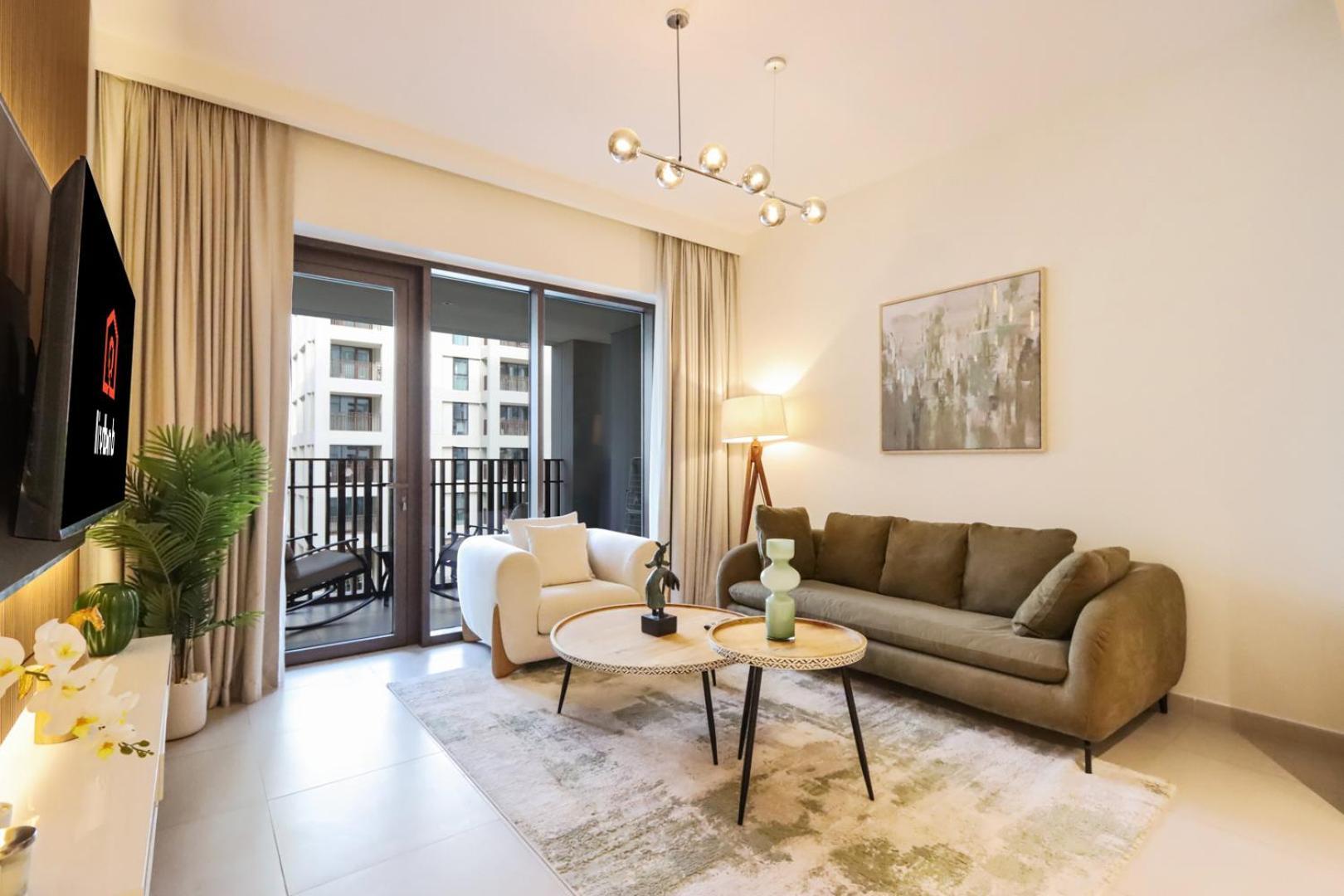 Livbnb - 1br Retreat Free Access To Creek Lagoon Apartment Dubai