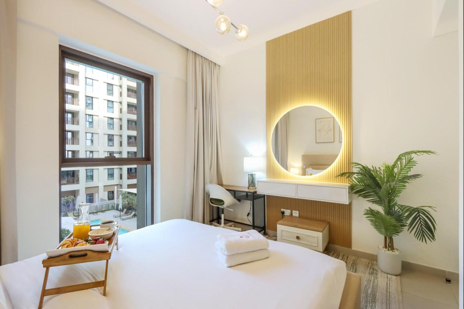 Livbnb - 1br Retreat Free Access To Creek Lagoon Dubai