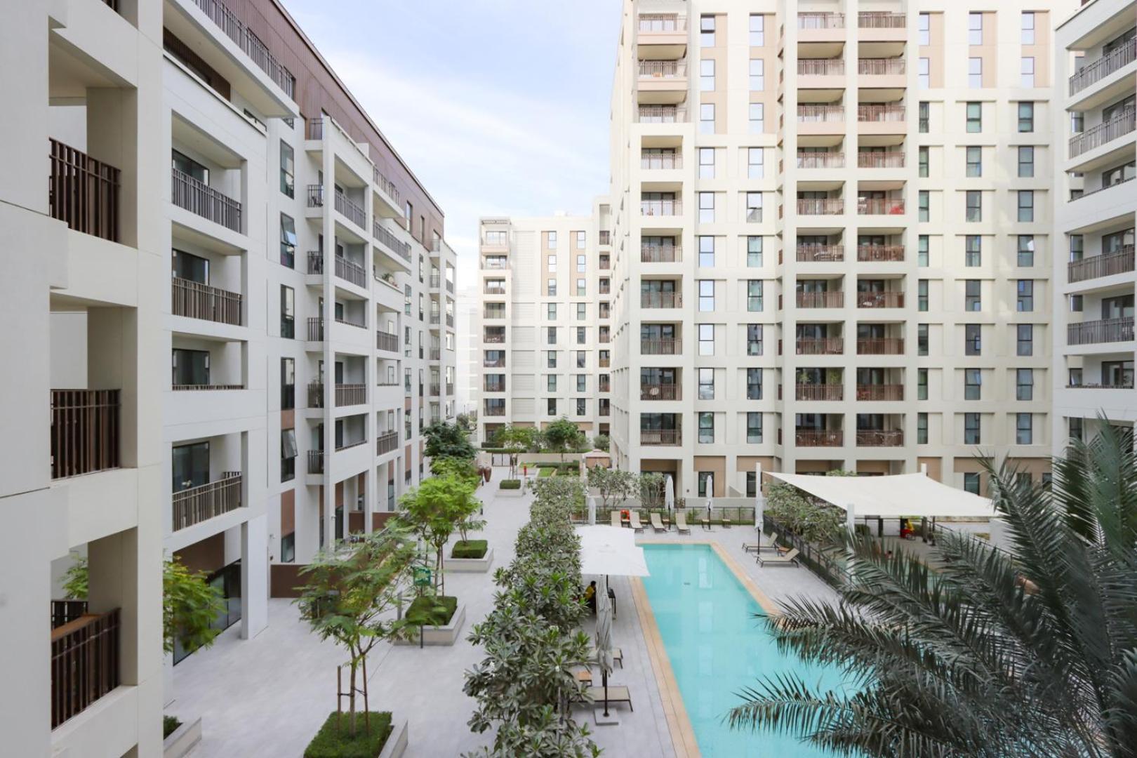Livbnb - 1br Retreat Free Access To Creek Lagoon Apartment Dubai